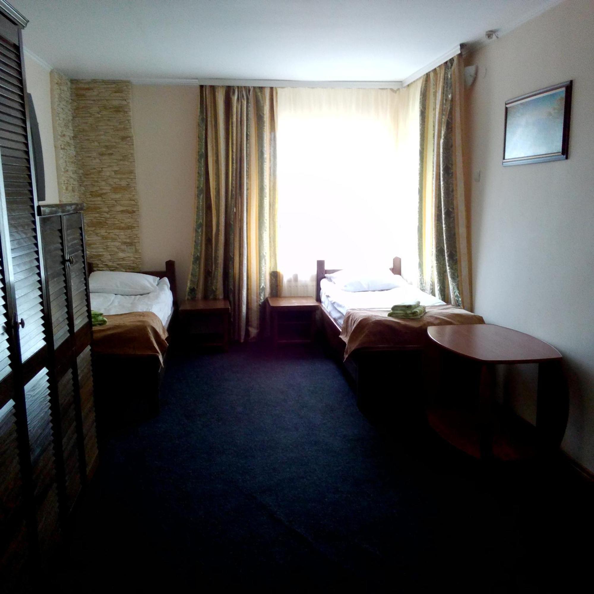Malyvo Hotel Dilyatyn Chambre photo